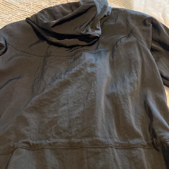 Lululemon hooded jacket water resistant - Picture 6 of 7